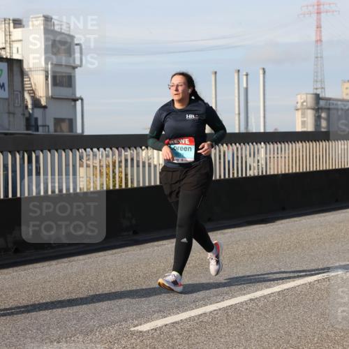 03.10.2025 - Köhlbrandbrückenlauf Lena Gebhardt http://msf.ph/oto/9107756 03.10.2025 10:13:50 Position 2 3571 meine-sportfotos.de