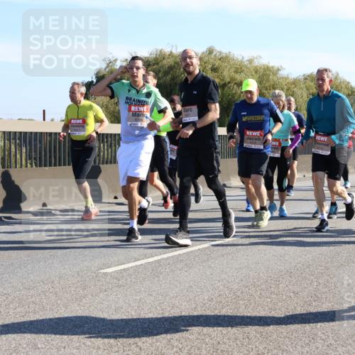 03.10.2025 - Köhlbrandbrückenlauf Strokosch-Dieckow http://msf.ph/oto/9107824 03.10.2025 12:20:50 Position 3 6211, 247, 6306, 6291, 4978, 6119 meine-sportfotos.de