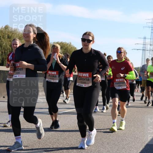 03.10.2025 - Köhlbrandbrückenlauf Strokosch-Dieckow http://msf.ph/oto/9107832 03.10.2025 12:20:55 Position 3 4489, 4971, 6332, 5288, 5840 meine-sportfotos.de