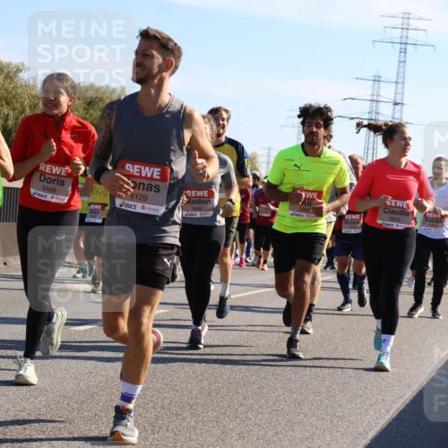 03.10.2025 - Köhlbrandbrückenlauf Strokosch-Dieckow http://msf.ph/oto/9107860 03.10.2025 12:20:57 Position 3 5498, 0451, 6129, 5869, 5868, 5866 meine-sportfotos.de