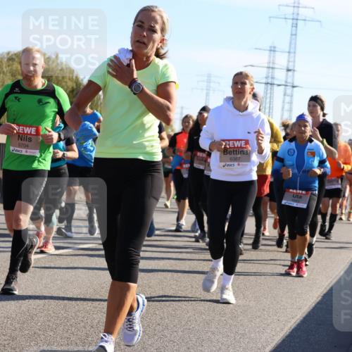 03.10.2025 - Köhlbrandbrückenlauf Strokosch-Dieckow http://msf.ph/oto/9107895 03.10.2025 12:21:03 Position 3 4934, 5704, 6387 meine-sportfotos.de