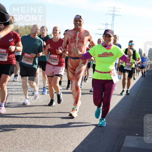03.10.2025 - Köhlbrandbrückenlauf Strokosch-Dieckow http://msf.ph/oto/9107988 03.10.2025 12:21:11 Position 3 4962, 5838, 5839, 5214 meine-sportfotos.de
