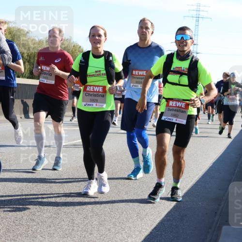 03.10.2025 - Köhlbrandbrückenlauf Strokosch-Dieckow http://msf.ph/oto/9108001 03.10.2025 12:21:13 Position 3 5132, 5483, 5928, 6028, 5982 meine-sportfotos.de