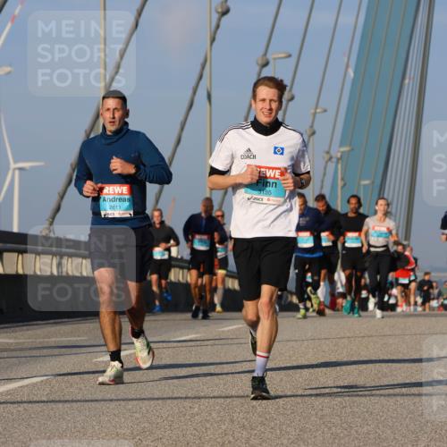 03.10.2025 - Köhlbrandbrückenlauf Strokosch-Dieckow http://msf.ph/oto/9108012 03.10.2025 09:38:05 Position 2 1114, 2811, 3155 meine-sportfotos.de