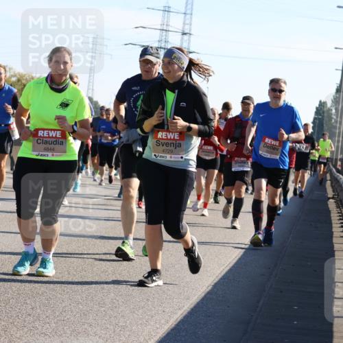 03.10.2025 - Köhlbrandbrückenlauf Strokosch-Dieckow http://msf.ph/oto/9108016 03.10.2025 12:21:17 Position 3 4844, 4729, 5511 meine-sportfotos.de