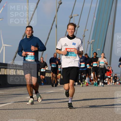 03.10.2025 - Köhlbrandbrückenlauf Strokosch-Dieckow http://msf.ph/oto/9108018 03.10.2025 09:38:05 Position 2 1114, 2811, 3155 meine-sportfotos.de