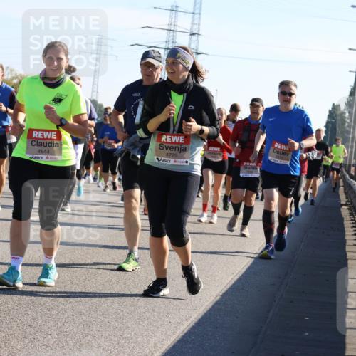 03.10.2025 - Köhlbrandbrückenlauf Strokosch-Dieckow http://msf.ph/oto/9108021 03.10.2025 12:21:17 Position 3 4844, 4729, 5511 meine-sportfotos.de
