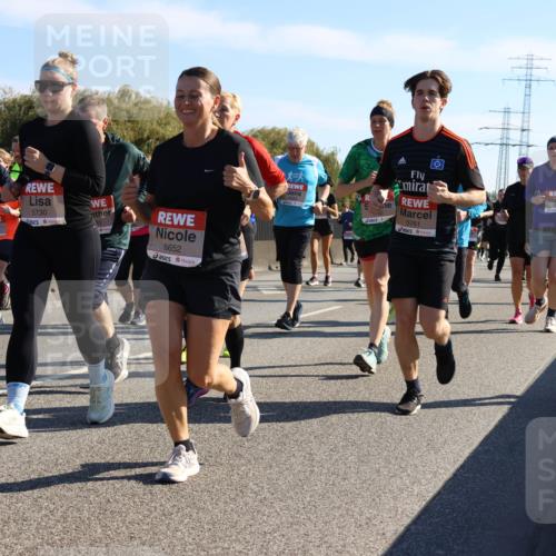 03.10.2025 - Köhlbrandbrückenlauf Strokosch-Dieckow http://msf.ph/oto/9108150 03.10.2025 12:21:32 Position 3 21, 5730, 6652, 5761, 6445 meine-sportfotos.de