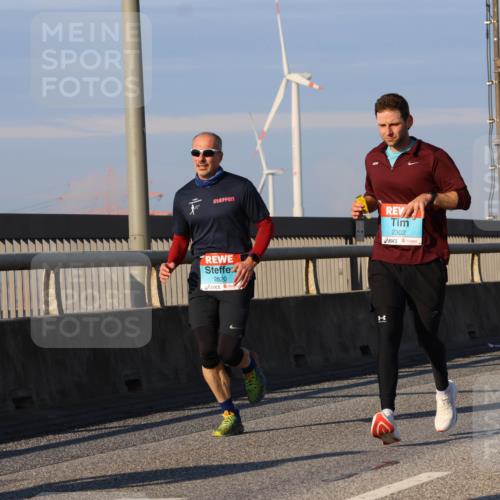 03.10.2025 - Köhlbrandbrückenlauf Strokosch-Dieckow http://msf.ph/oto/9108166 03.10.2025 09:38:22 Position 2 2820, 2302 meine-sportfotos.de