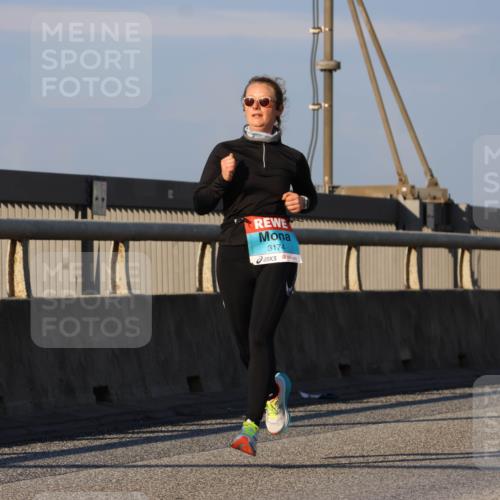 03.10.2025 - Köhlbrandbrückenlauf Strokosch-Dieckow http://msf.ph/oto/9108184 03.10.2025 09:38:26 Position 2 3174 meine-sportfotos.de