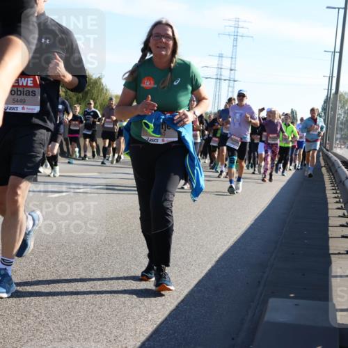 03.10.2025 - Köhlbrandbrückenlauf Strokosch-Dieckow http://msf.ph/oto/9108206 03.10.2025 12:21:39 Position 3 5449 meine-sportfotos.de
