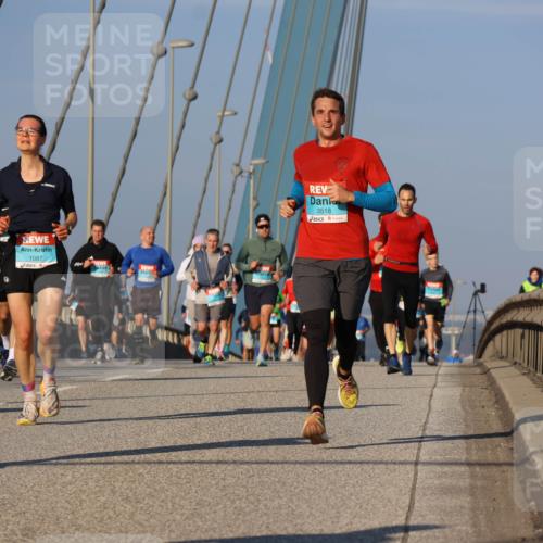 03.10.2025 - Köhlbrandbrückenlauf Strokosch-Dieckow http://msf.ph/oto/9108212 03.10.2025 09:38:30 Position 2 1087, 3518, 08 meine-sportfotos.de