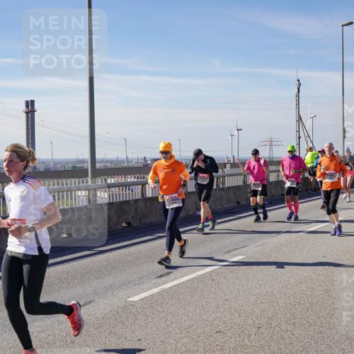 03.10.2025 - Köhlbrandbrückenlauf Michael Burmester http://msf.ph/oto/9108214 03.10.2025 12:51:10 Position 2  meine-sportfotos.de
