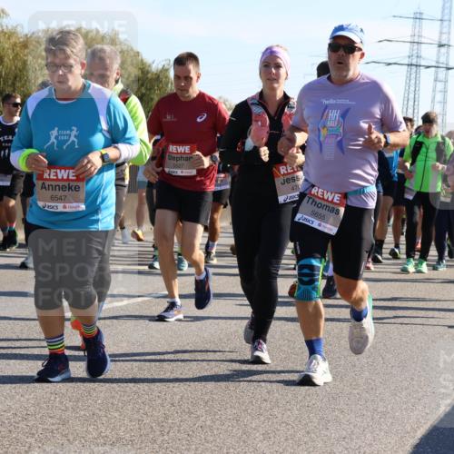 03.10.2025 - Köhlbrandbrückenlauf Strokosch-Dieckow http://msf.ph/oto/9108216 03.10.2025 12:21:41 Position 3 6547, 5527, 470, 5655, 5850 meine-sportfotos.de