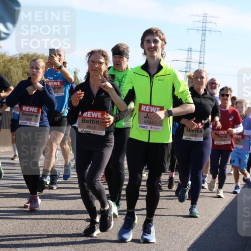 03.10.2025 - Köhlbrandbrückenlauf Strokosch-Dieckow http://msf.ph/oto/9108233 03.10.2025 12:21:46 Position 3 4959, 6555, 6554, 4936, 5949 meine-sportfotos.de