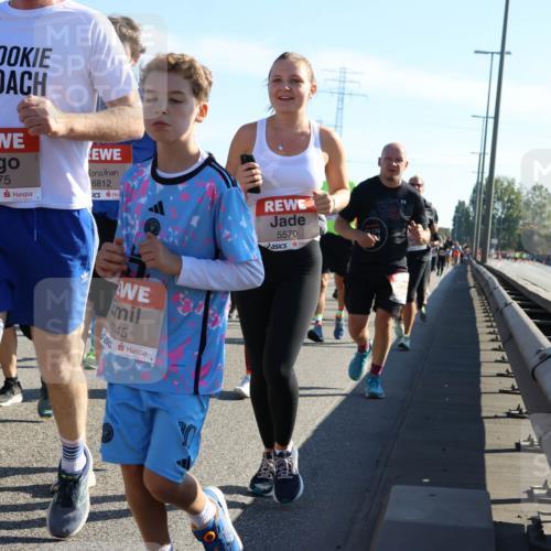 03.10.2025 - Köhlbrandbrückenlauf Strokosch-Dieckow http://msf.ph/oto/9108264 03.10.2025 12:21:50 Position 3 4875, 6812, 5570, 745 meine-sportfotos.de