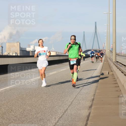 03.10.2025 - Köhlbrandbrückenlauf Lena Gebhardt http://msf.ph/oto/9108283 03.10.2025 09:40:52 Position 2 270 meine-sportfotos.de