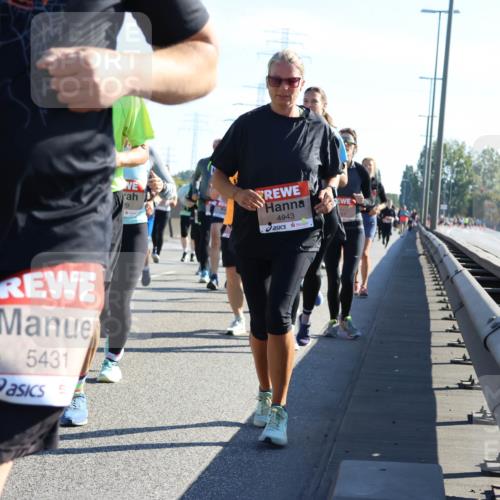 03.10.2025 - Köhlbrandbrückenlauf Strokosch-Dieckow http://msf.ph/oto/9108291 03.10.2025 12:21:53 Position 3 2022, 5431, 19, 4943 meine-sportfotos.de