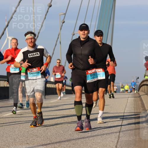 03.10.2025 - Köhlbrandbrückenlauf Strokosch-Dieckow http://msf.ph/oto/9108362 03.10.2025 09:38:50 Position 2 1185, 3358, 2880, 2709, 749 meine-sportfotos.de