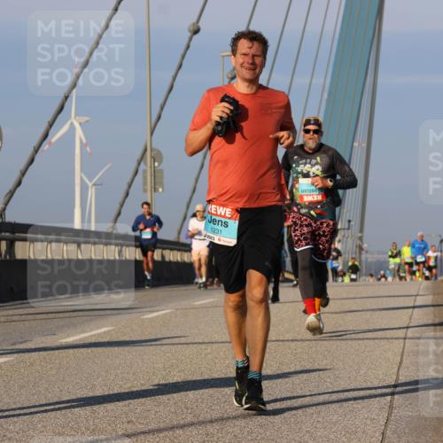 03.10.2025 - Köhlbrandbrückenlauf Strokosch-Dieckow http://msf.ph/oto/9108412 03.10.2025 09:38:57 Position 2 1231 meine-sportfotos.de