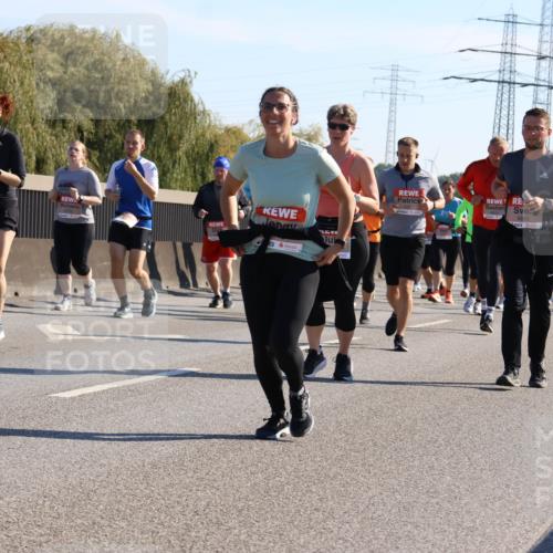 03.10.2025 - Köhlbrandbrückenlauf Strokosch-Dieckow http://msf.ph/oto/9108414 03.10.2025 12:22:10 Position 3 4972, 5920 meine-sportfotos.de