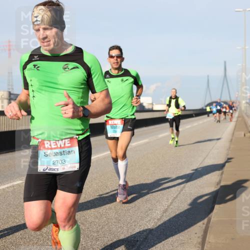 03.10.2025 - Köhlbrandbrückenlauf Lena Gebhardt http://msf.ph/oto/9108424 03.10.2025 09:40:55 Position 2 2703 meine-sportfotos.de