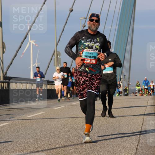 03.10.2025 - Köhlbrandbrückenlauf Strokosch-Dieckow http://msf.ph/oto/9108436 03.10.2025 09:39:00 Position 2 1063 meine-sportfotos.de