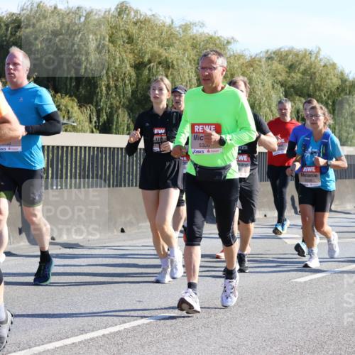 03.10.2025 - Köhlbrandbrückenlauf Strokosch-Dieckow http://msf.ph/oto/9108454 03.10.2025 12:22:18 Position 3 6411, 3133, 5320, 6539 meine-sportfotos.de