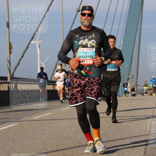 03.10.2025 - Köhlbrandbrückenlauf Strokosch-Dieckow http://msf.ph/oto/9108472 03.10.2025 09:39:00 Position 2 1063, 3775 meine-sportfotos.de