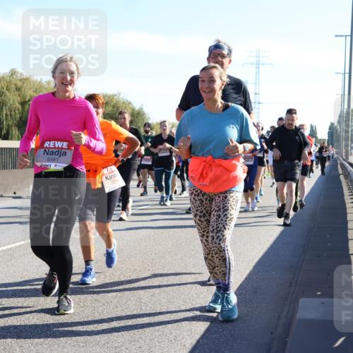 03.10.2025 - Köhlbrandbrückenlauf Strokosch-Dieckow http://msf.ph/oto/9108510 03.10.2025 12:22:22 Position 3 5161, 6276 meine-sportfotos.de