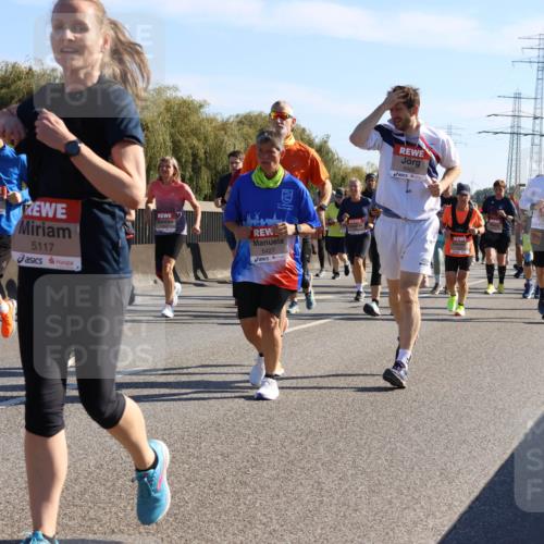 03.10.2025 - Köhlbrandbrückenlauf Strokosch-Dieckow http://msf.ph/oto/9108587 03.10.2025 12:22:28 Position 3 5072, 5117, 5427, 6602 meine-sportfotos.de