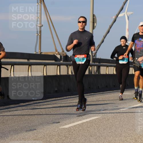 03.10.2025 - Köhlbrandbrückenlauf Strokosch-Dieckow http://msf.ph/oto/9108596 03.10.2025 09:39:14 Position 2 105, 2962 meine-sportfotos.de