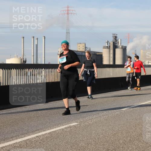 03.10.2025 - Köhlbrandbrückenlauf Lena Gebhardt http://msf.ph/oto/9108605 03.10.2025 10:14:10 Position 2  meine-sportfotos.de
