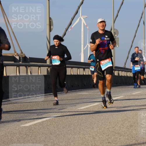 03.10.2025 - Köhlbrandbrückenlauf Strokosch-Dieckow http://msf.ph/oto/9108608 03.10.2025 09:39:15 Position 2 105 meine-sportfotos.de