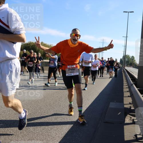 03.10.2025 - Köhlbrandbrückenlauf Strokosch-Dieckow http://msf.ph/oto/9108642 03.10.2025 12:22:31 Position 3 6620 meine-sportfotos.de