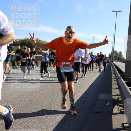 03.10.2025 - Köhlbrandbrückenlauf Strokosch-Dieckow http://msf.ph/oto/9108655 03.10.2025 12:22:31 Position 3 602, 6620 meine-sportfotos.de
