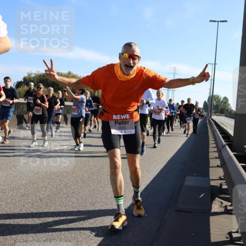 03.10.2025 - Köhlbrandbrückenlauf Strokosch-Dieckow http://msf.ph/oto/9108666 03.10.2025 12:22:32 Position 3 6620 meine-sportfotos.de