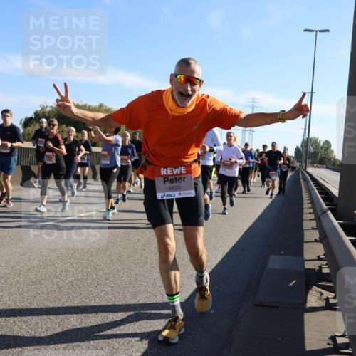 03.10.2025 - Köhlbrandbrückenlauf Strokosch-Dieckow http://msf.ph/oto/9108672 03.10.2025 12:22:32 Position 3 6620 meine-sportfotos.de