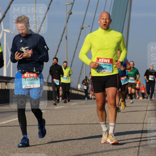 03.10.2025 - Köhlbrandbrückenlauf Strokosch-Dieckow http://msf.ph/oto/9108709 03.10.2025 09:39:26 Position 2 1398, 1262, 1168 meine-sportfotos.de
