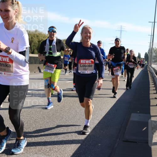 03.10.2025 - Köhlbrandbrückenlauf Strokosch-Dieckow http://msf.ph/oto/9108713 03.10.2025 12:22:34 Position 3 5518, 4245, 6557 meine-sportfotos.de