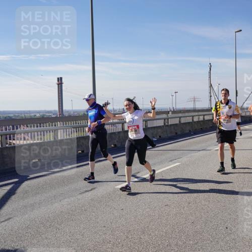 03.10.2025 - Köhlbrandbrückenlauf Michael Burmester http://msf.ph/oto/9108719 03.10.2025 12:51:27 Position 2  meine-sportfotos.de