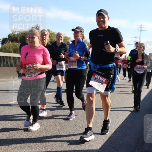 03.10.2025 - Köhlbrandbrückenlauf Strokosch-Dieckow http://msf.ph/oto/9108741 03.10.2025 12:22:36 Position 3 10, 5135, 6141, 6110, 6434, 6045, 4697 meine-sportfotos.de