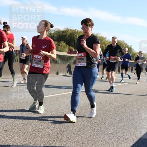 03.10.2025 - Köhlbrandbrückenlauf Strokosch-Dieckow http://msf.ph/oto/9108780 03.10.2025 12:22:42 Position 3 072, 5244, 4939, 4989 meine-sportfotos.de