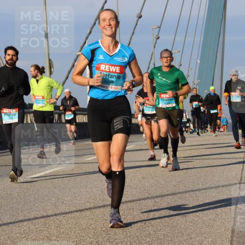 03.10.2025 - Köhlbrandbrückenlauf Strokosch-Dieckow http://msf.ph/oto/9108791 03.10.2025 09:39:34 Position 2 1279, 3458 meine-sportfotos.de