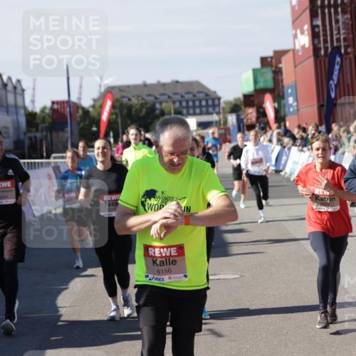 03.10.2025 - Köhlbrandbrückenlauf Jannik Wohlers http://msf.ph/oto/9108804 03.10.2025 13:29:30 Ziel 5340, 5366, 5470, 5482, 5514, 5601, 6156, 6334, 6335, 6336, 6351, 6387, 6439, 6539, 6543, 6554, 6555 meine-sportfotos.de