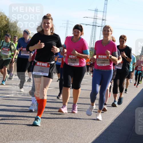 03.10.2025 - Köhlbrandbrückenlauf Strokosch-Dieckow http://msf.ph/oto/9108806 03.10.2025 12:22:48 Position 3 5344, 6794, 0, 5185, 5349 meine-sportfotos.de