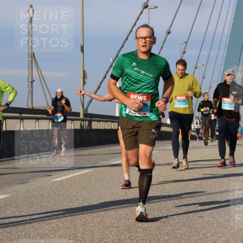 03.10.2025 - Köhlbrandbrückenlauf Strokosch-Dieckow http://msf.ph/oto/9108808 03.10.2025 09:39:36 Position 2 2889, 1133 meine-sportfotos.de