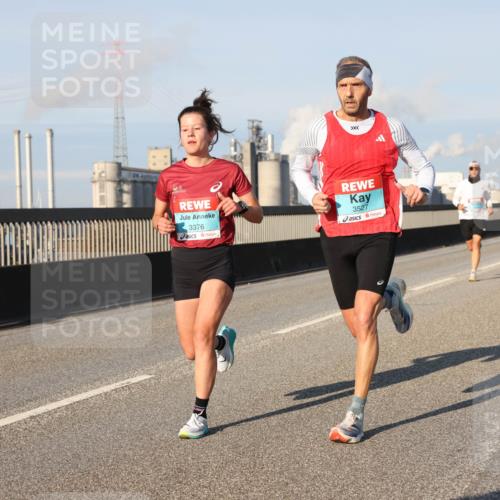 03.10.2025 - Köhlbrandbrückenlauf Lena Gebhardt http://msf.ph/oto/9108879 03.10.2025 09:41:09 Position 2 3376, 3527, 3 meine-sportfotos.de