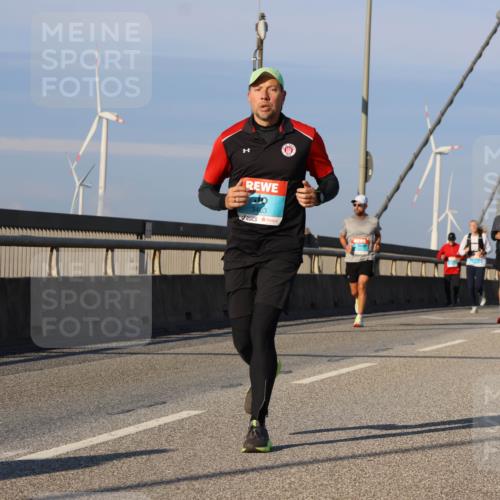 03.10.2025 - Köhlbrandbrückenlauf Strokosch-Dieckow http://msf.ph/oto/9108898 03.10.2025 09:39:47 Position 2 3403, 1315 meine-sportfotos.de