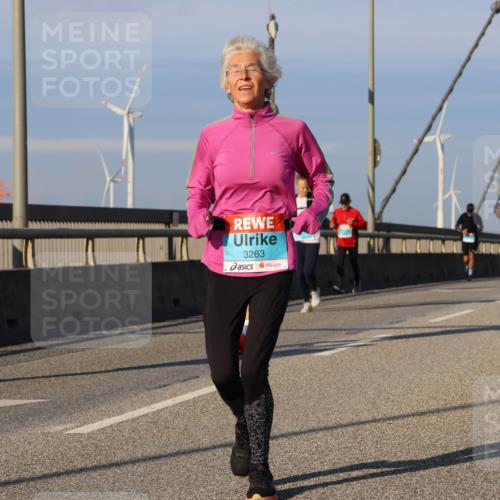 03.10.2025 - Köhlbrandbrückenlauf Strokosch-Dieckow http://msf.ph/oto/9108933 03.10.2025 09:39:52 Position 2 1071, 3263 meine-sportfotos.de